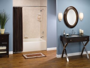 Bath/Shower Combo - Travertine Smooth Walls and Biscuit Winged Tub